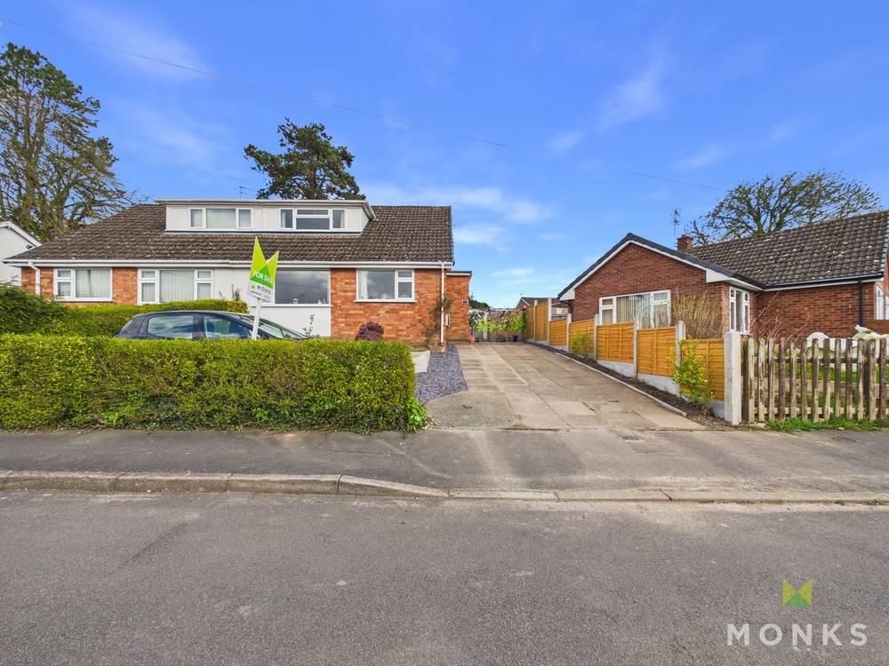 11 Powis Avenue, Oswestry, SY11 2JS For Sale